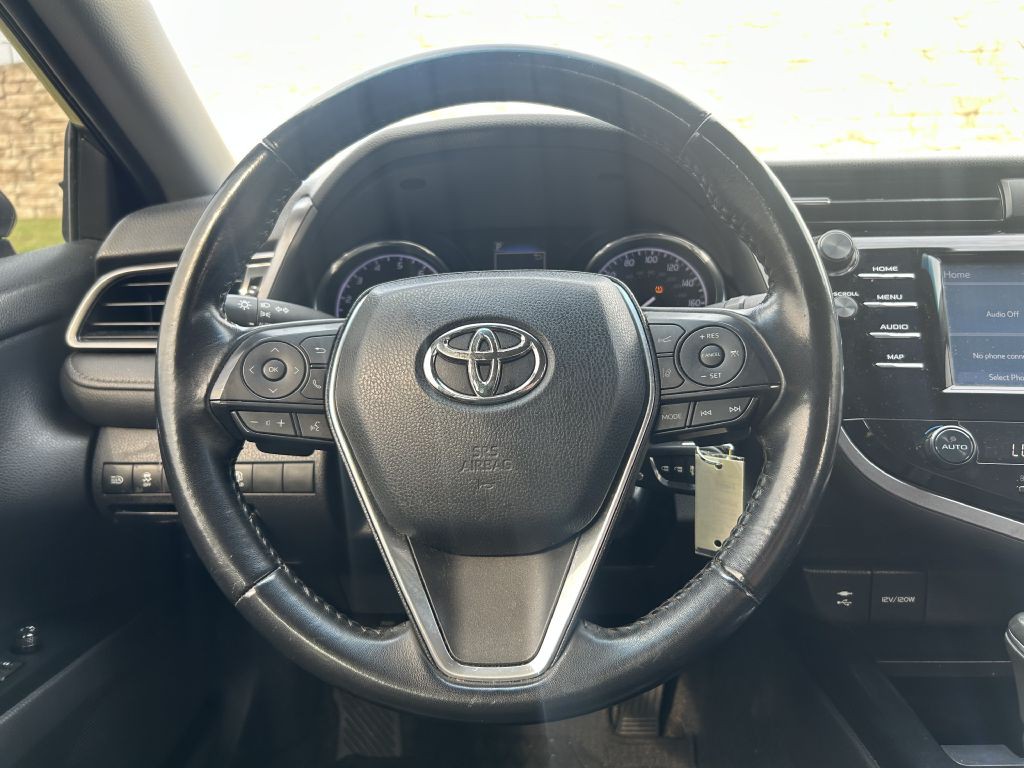 2019 Toyota Camry Image 16