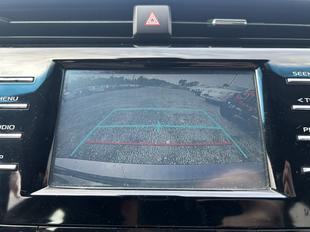 2019 Toyota Camry Image 20