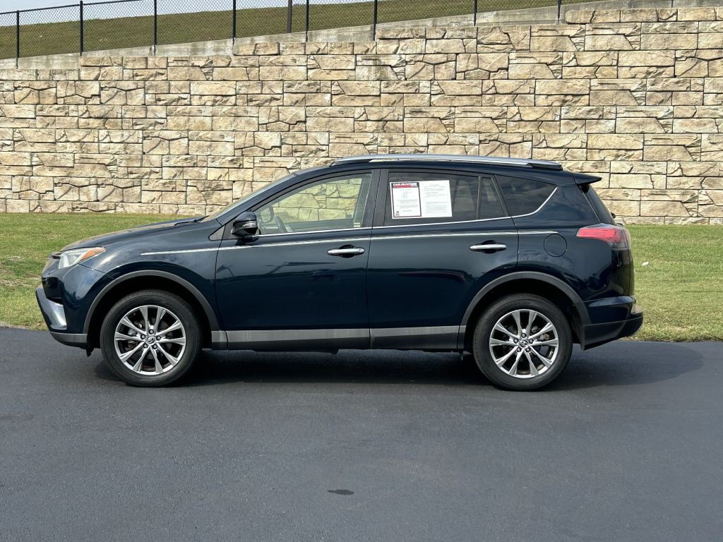2018 Toyota Rav4 Image 2