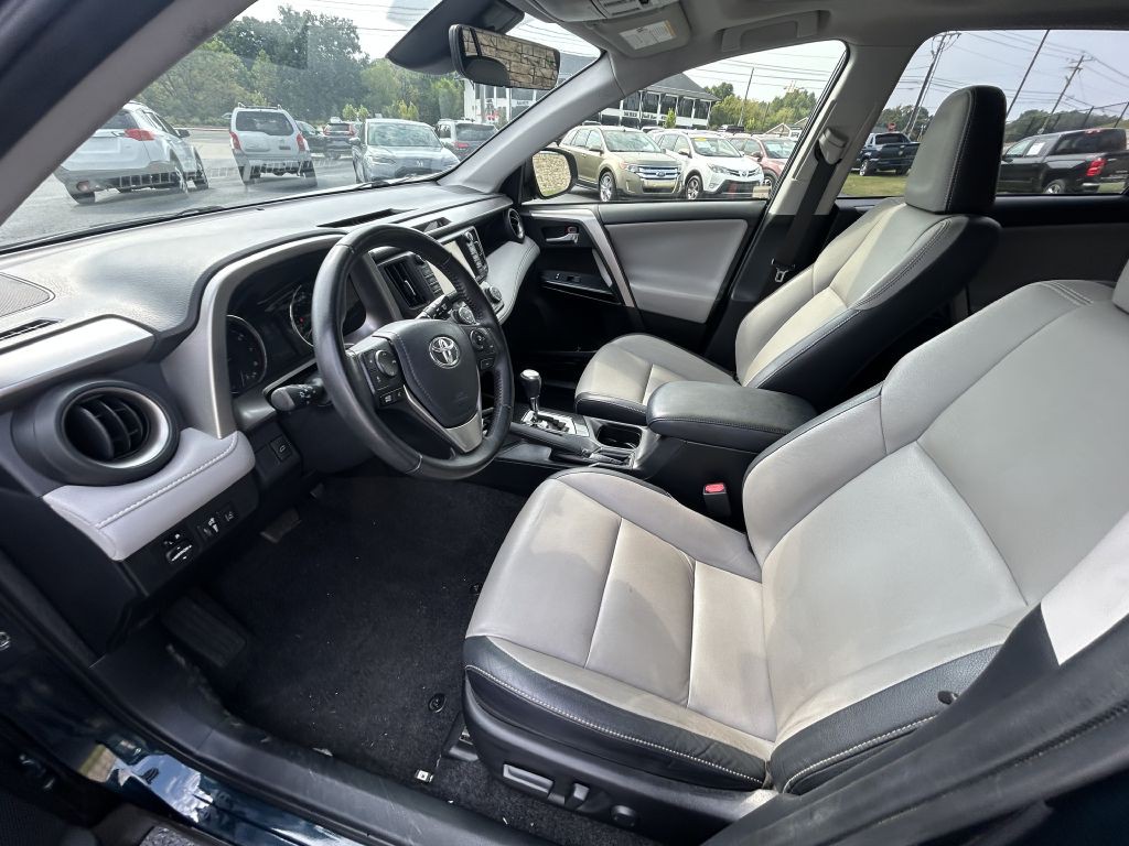 2018 Toyota Rav4 Image 9