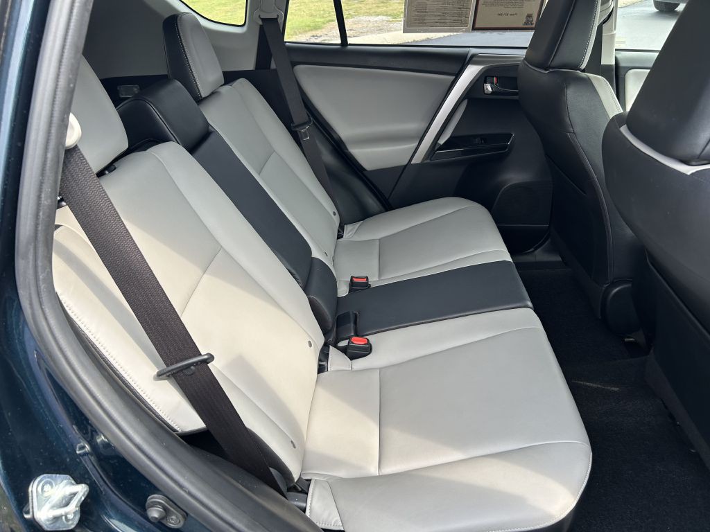 2018 Toyota Rav4 Image 14