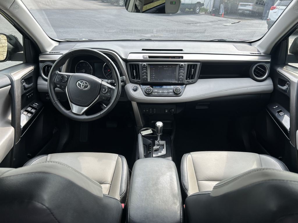 2018 Toyota Rav4 Image 15