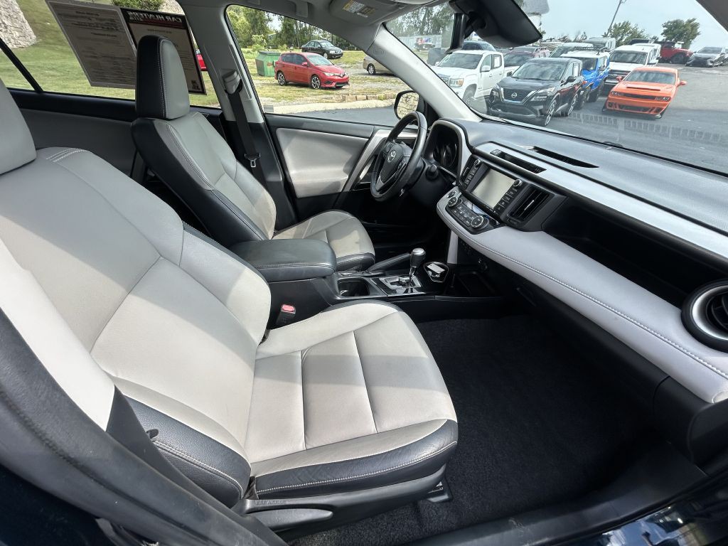2018 Toyota Rav4 Image 19