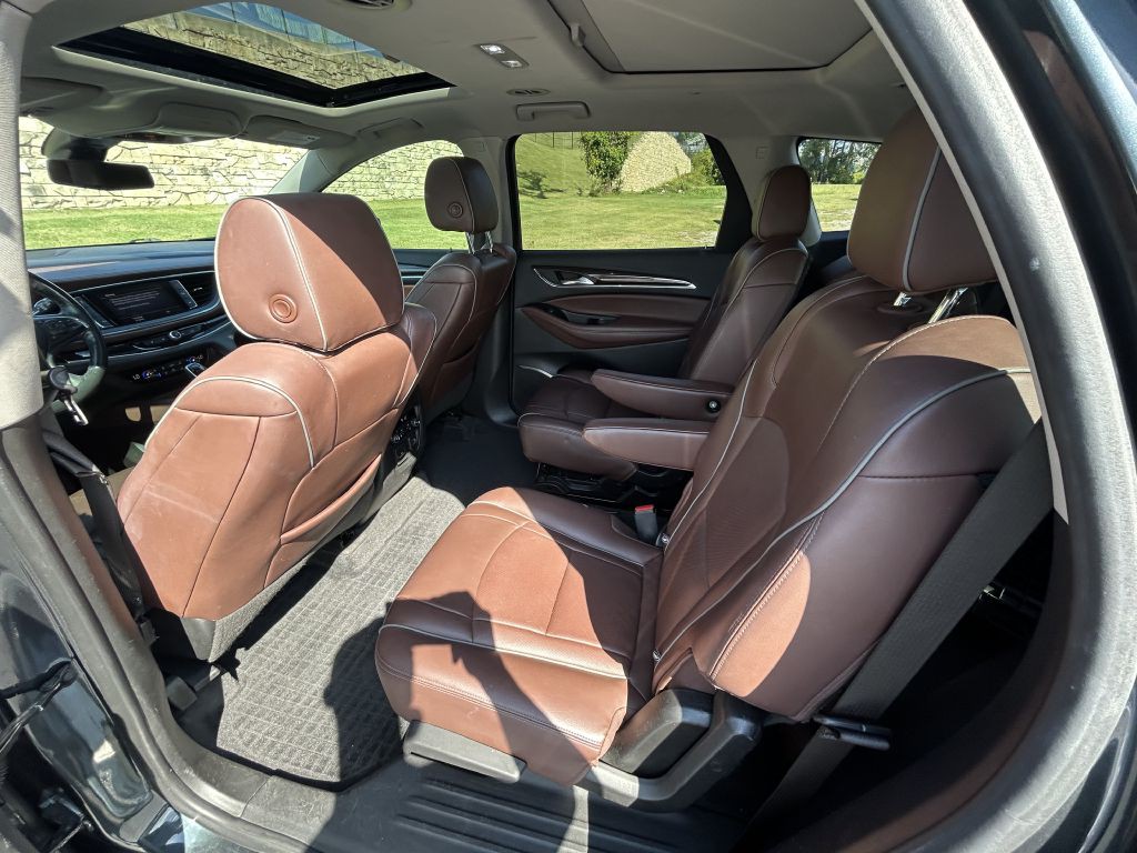 2020 Buick Enclave Image 12