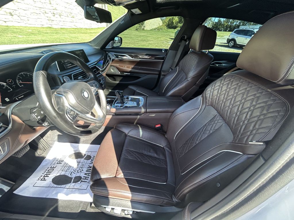 2017 BMW 7 Series Image 10
