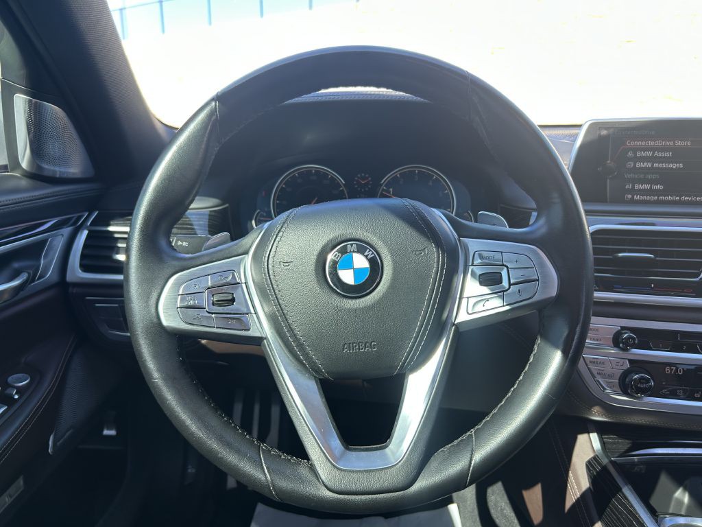 2017 BMW 7 Series Image 19