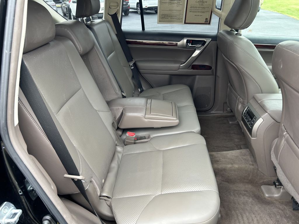 2011 Lexus GX Image 15