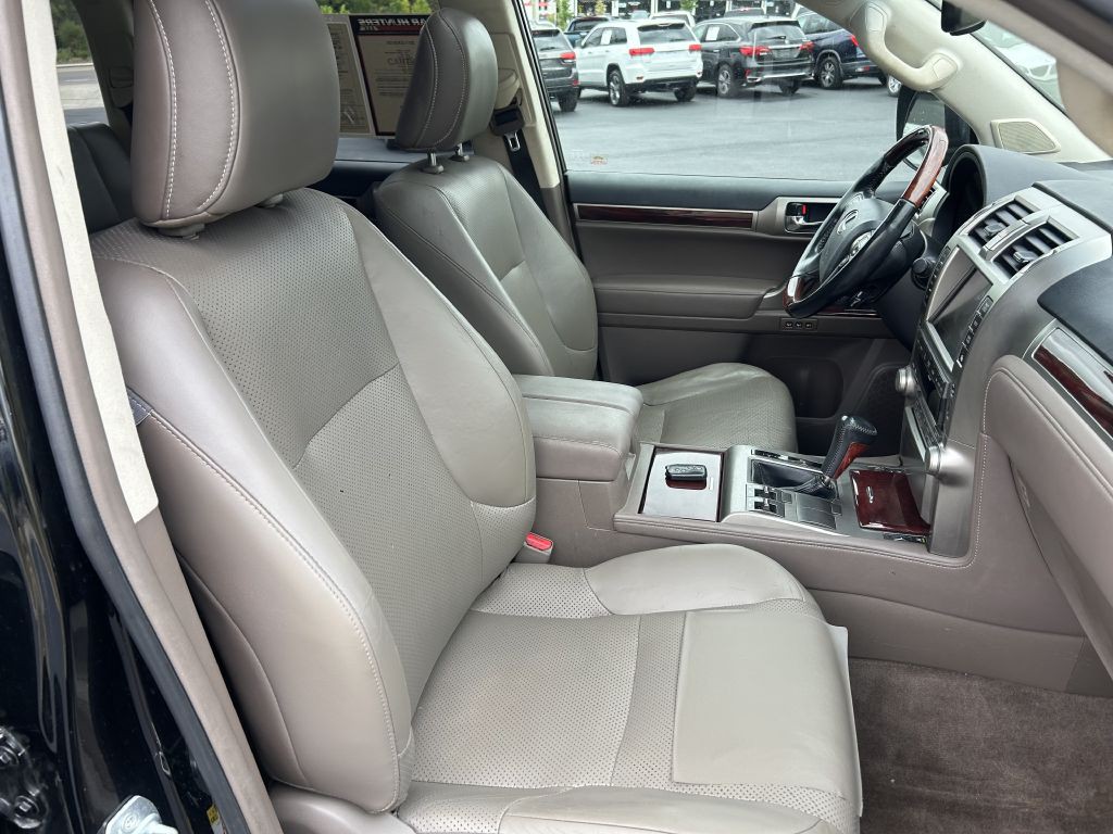2011 Lexus GX Image 20