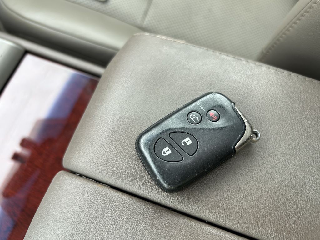 2011 Lexus GX Image 24