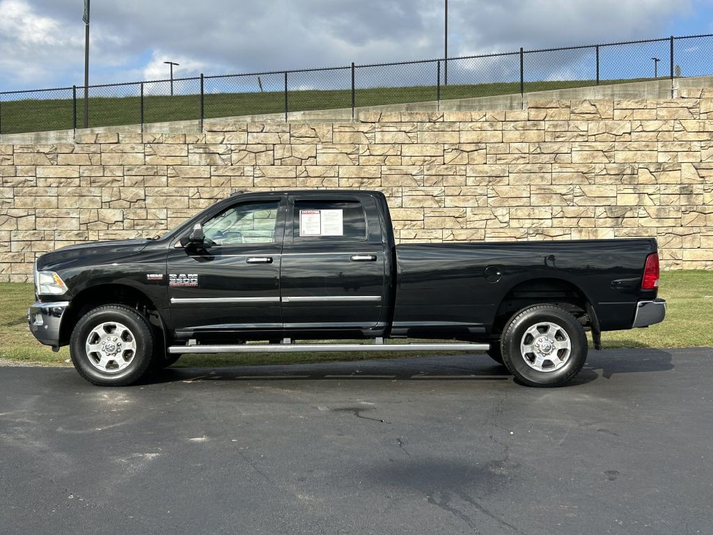 2016 RAM 3500 Image 2