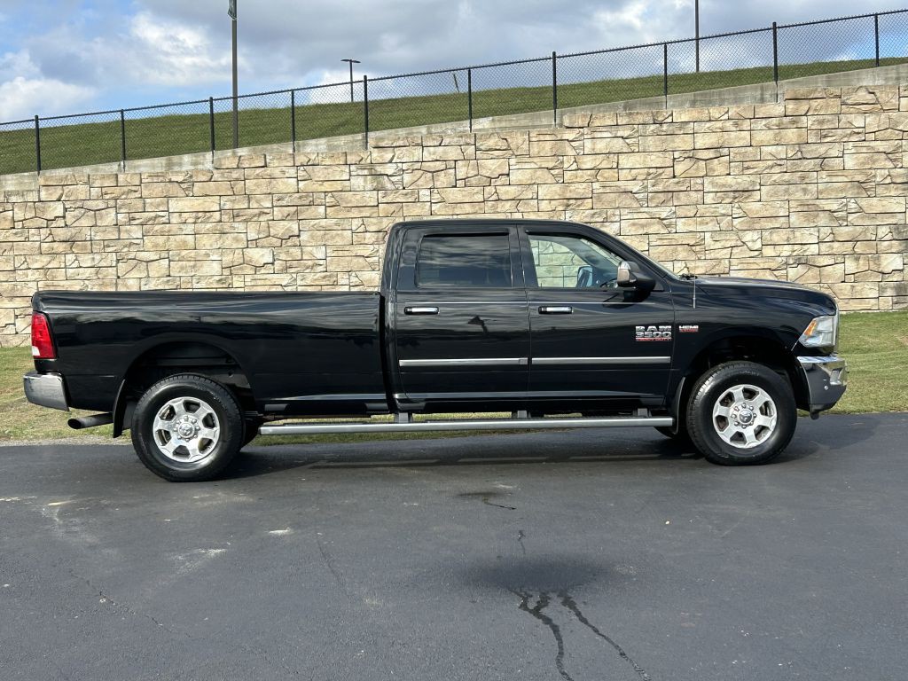 2016 RAM 3500 Image 3