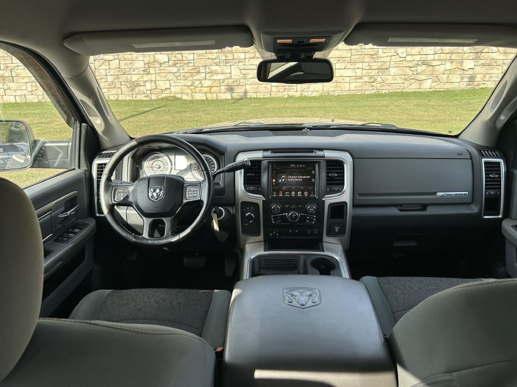 2016 RAM 3500 Image 14