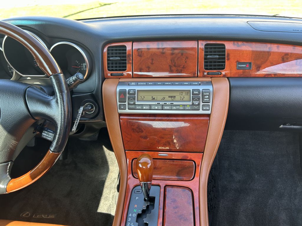 2002 Lexus SC 430 Image 17