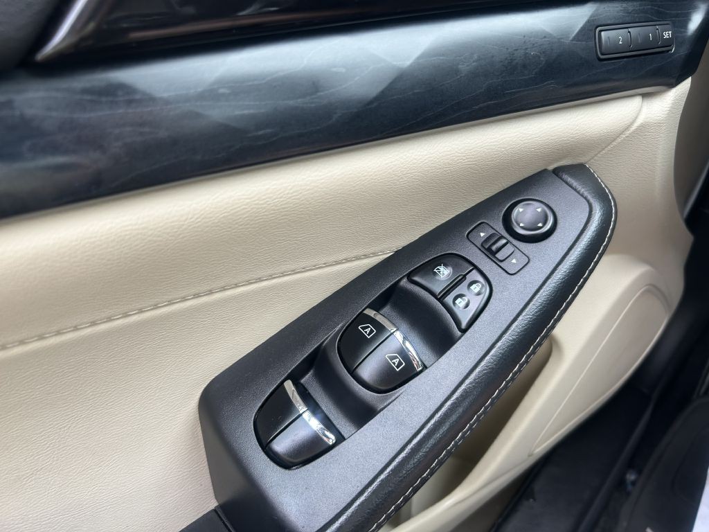 2019 Nissan Maxima Image 7