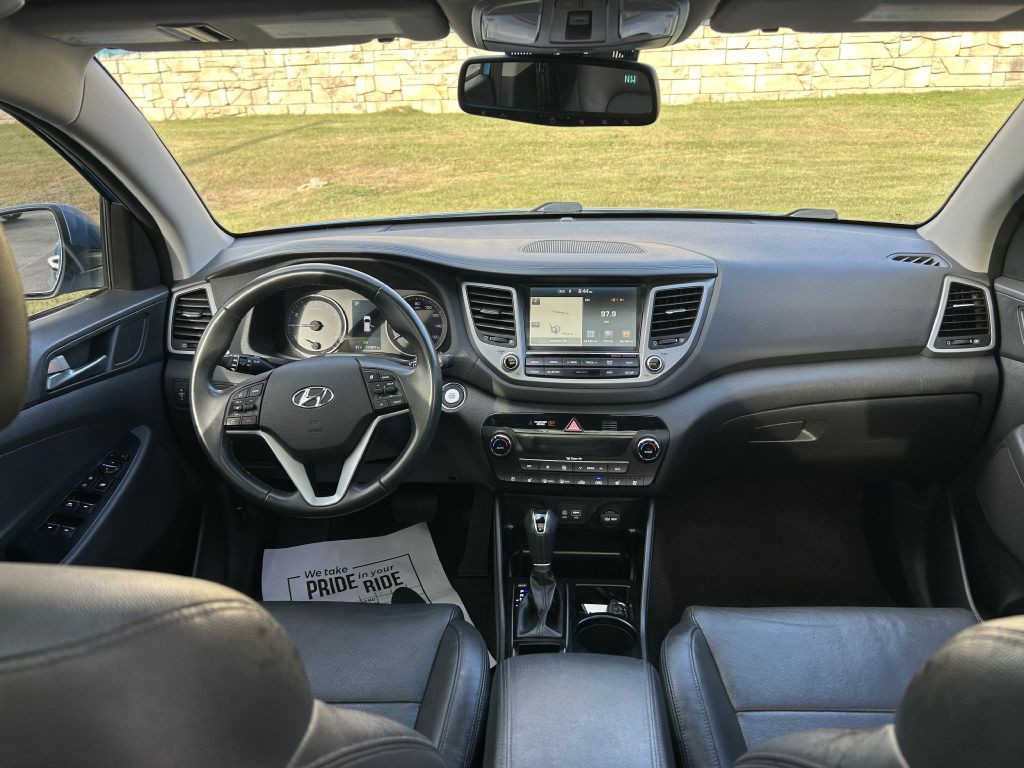 2016 Hyundai Tucson Image 16