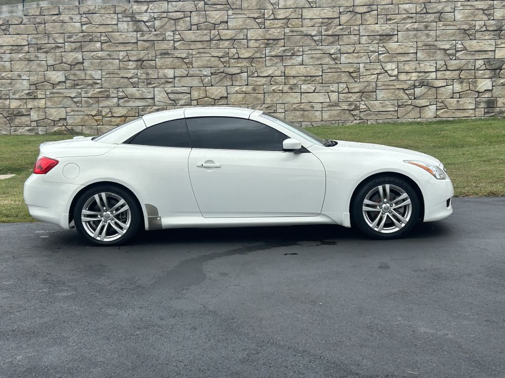 2010 INFINITI G37 Image 6