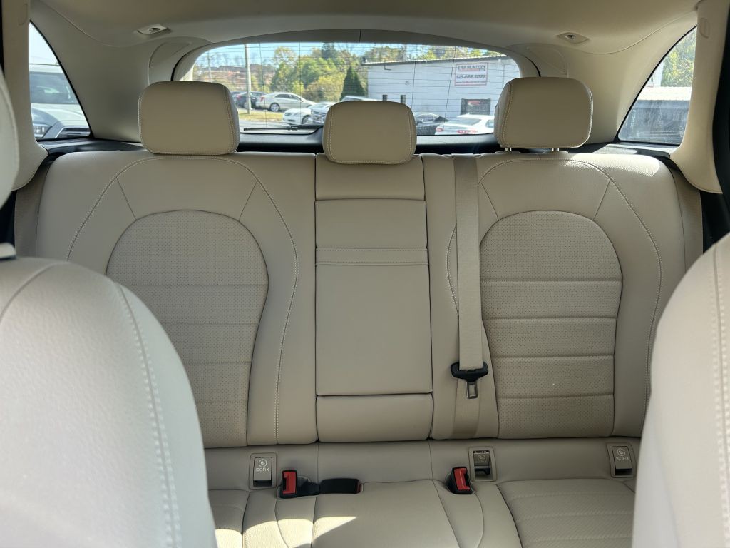 2017 Mercedes-Benz GLC-Class Image 20