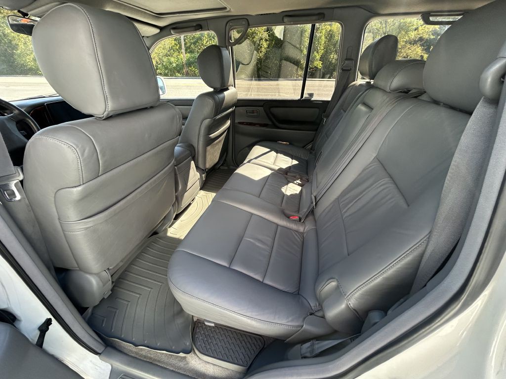 1999 Toyota Land Cruiser Image 11