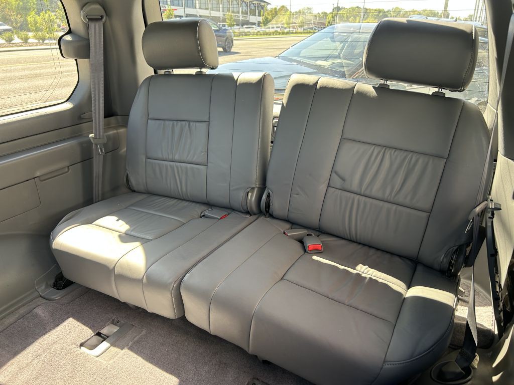 1999 Toyota Land Cruiser Image 12