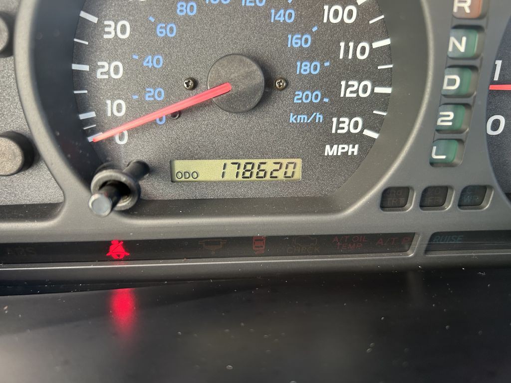 1999 Toyota Land Cruiser Image 22