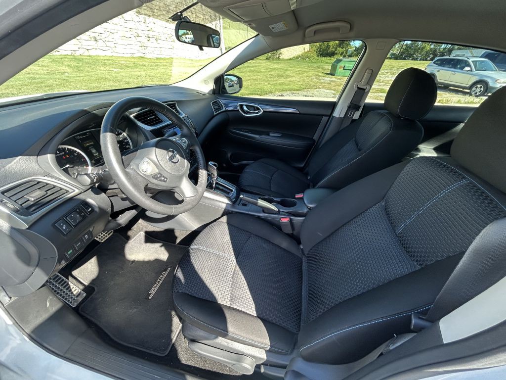 2018 Nissan Sentra Image 9
