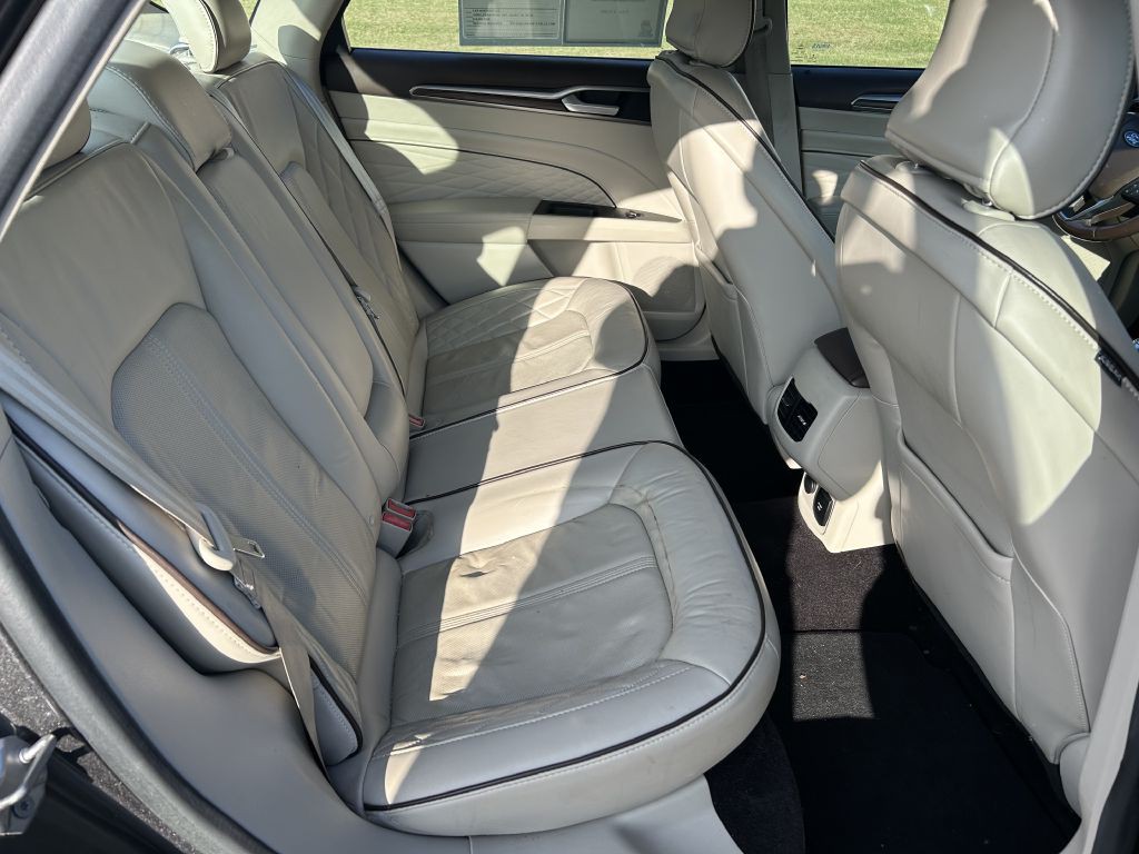 2017 Ford Fusion Image 14