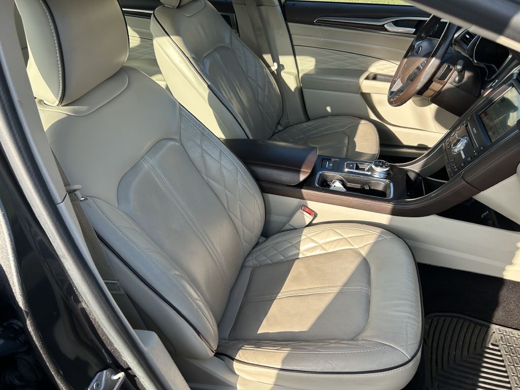 2017 Ford Fusion Image 18