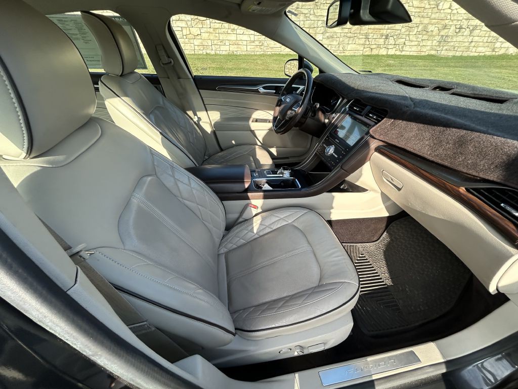 2017 Ford Fusion Image 19