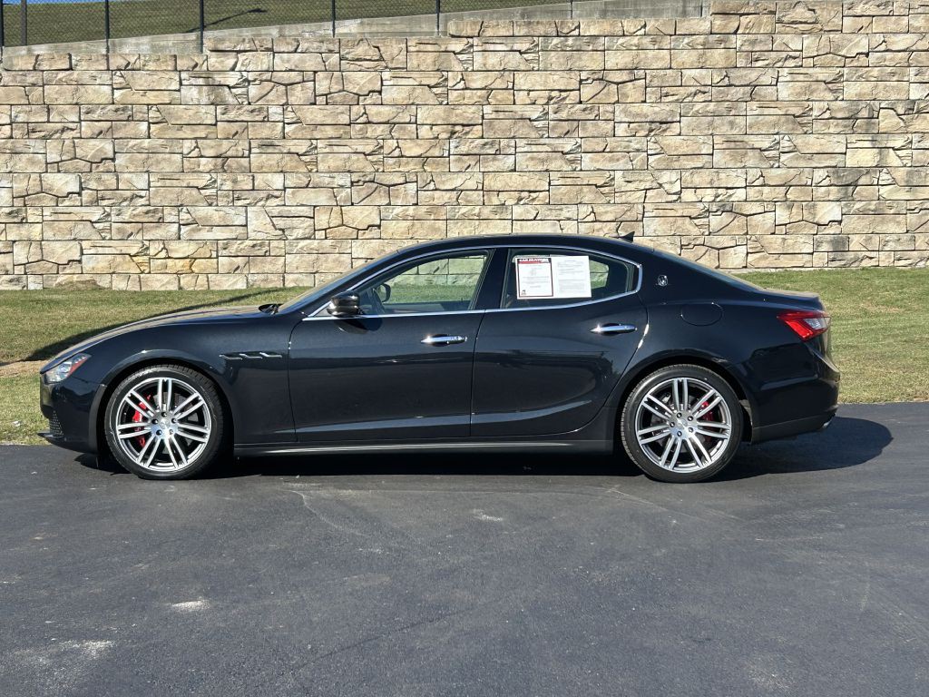 2017 Maserati Ghibli Image 2