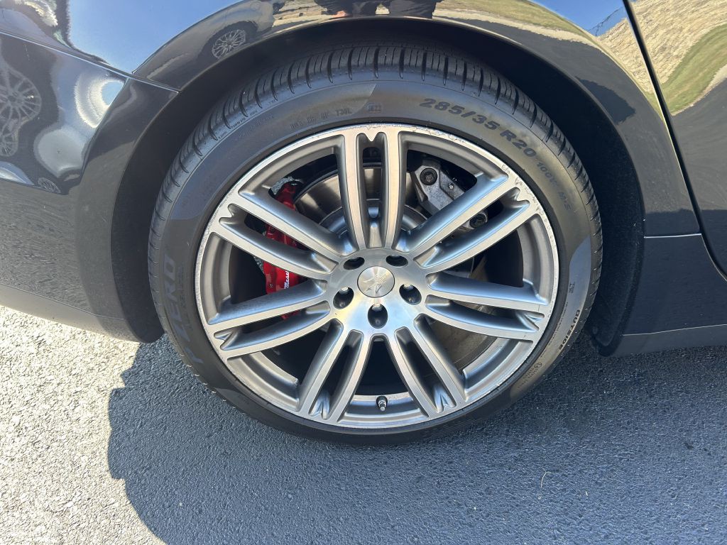 2017 Maserati Ghibli Image 6