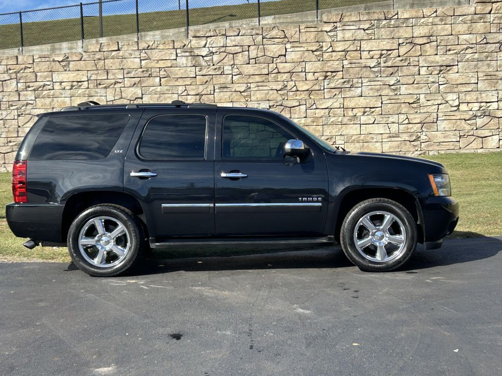 2012 Chevrolet Tahoe Image 3