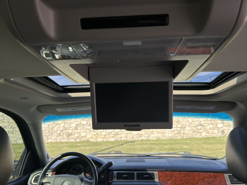 2012 Chevrolet Tahoe Image 17