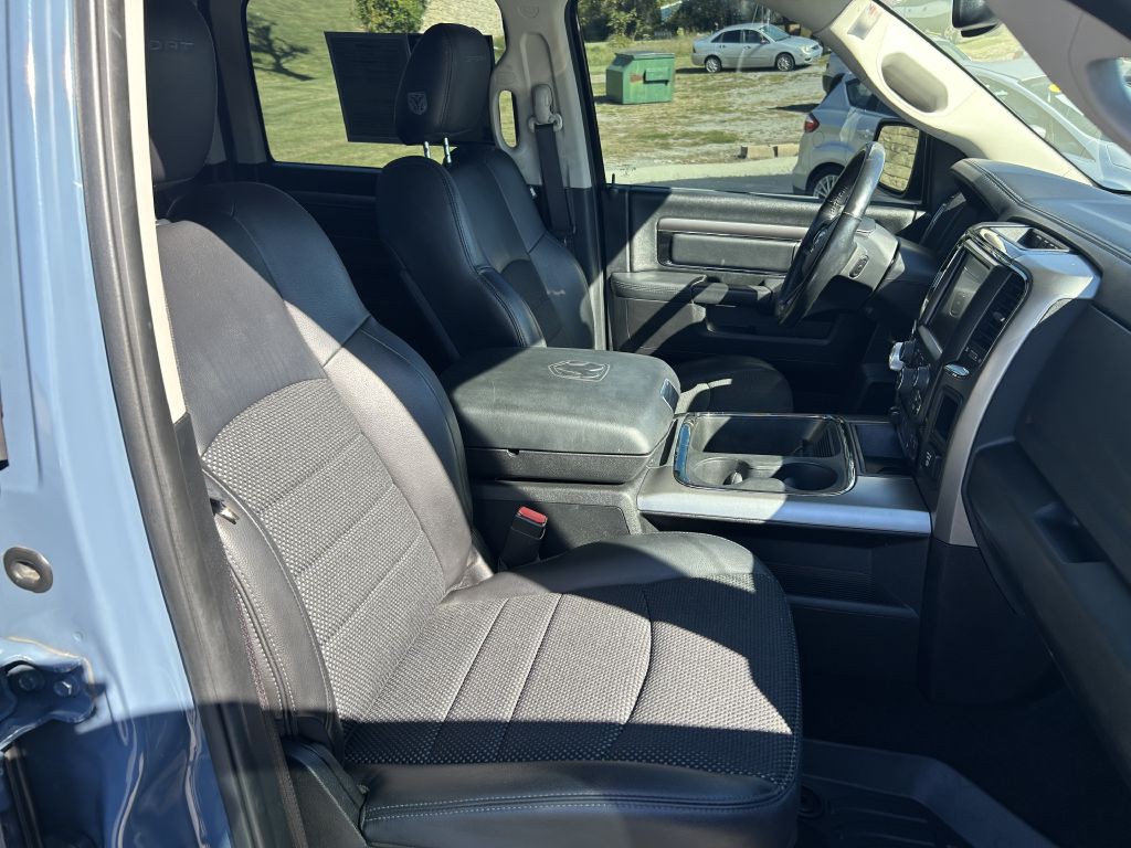 2015 RAM 1500 Image 18