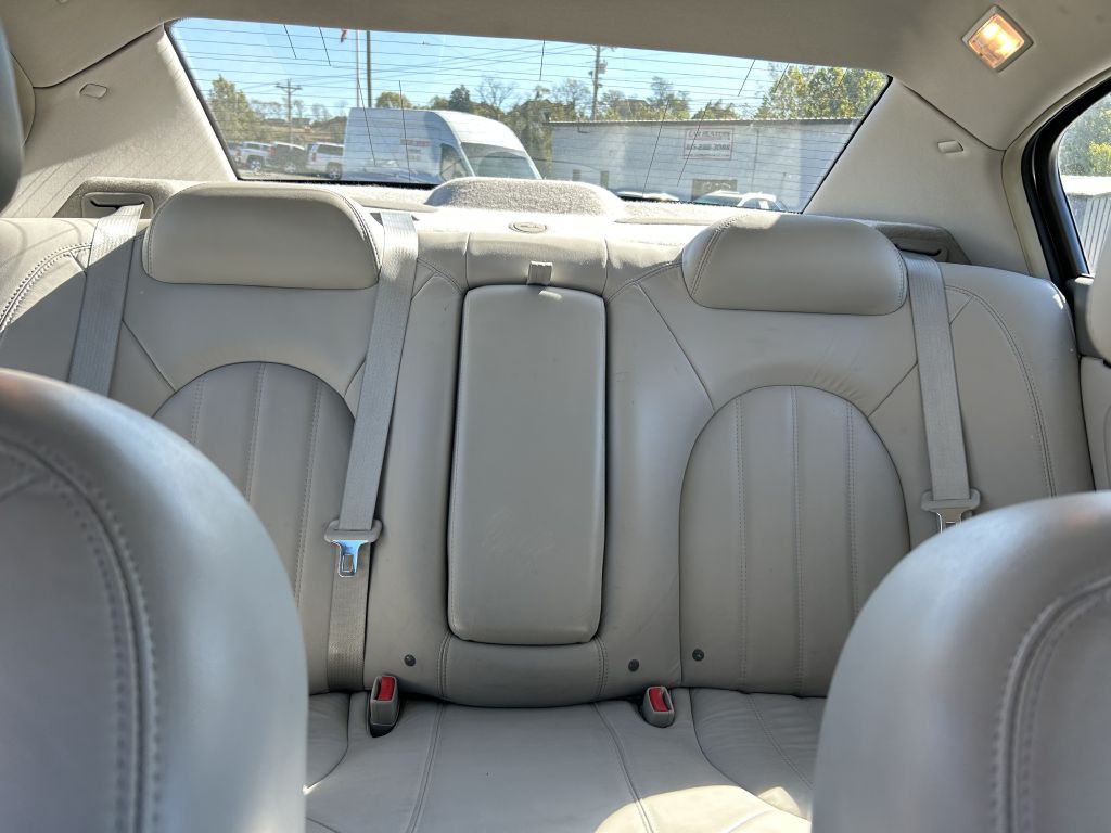 2011 Buick Lucerne Image 19