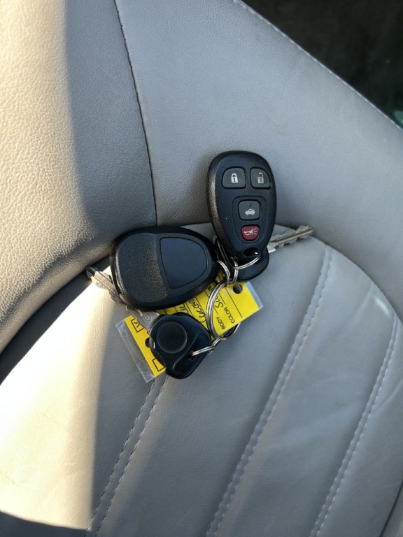 2011 Buick Lucerne Image 21