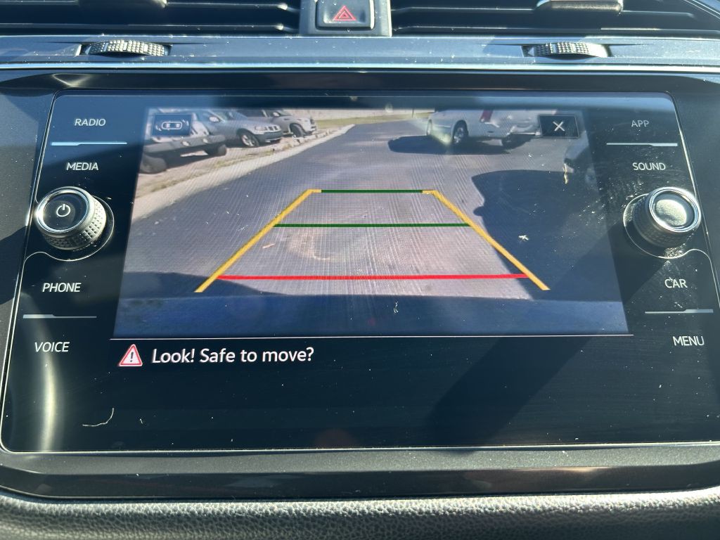 2021 Volkswagen Tiguan Image 24