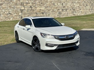 Image for 2017 Honda Accord Touring ID: 6967508