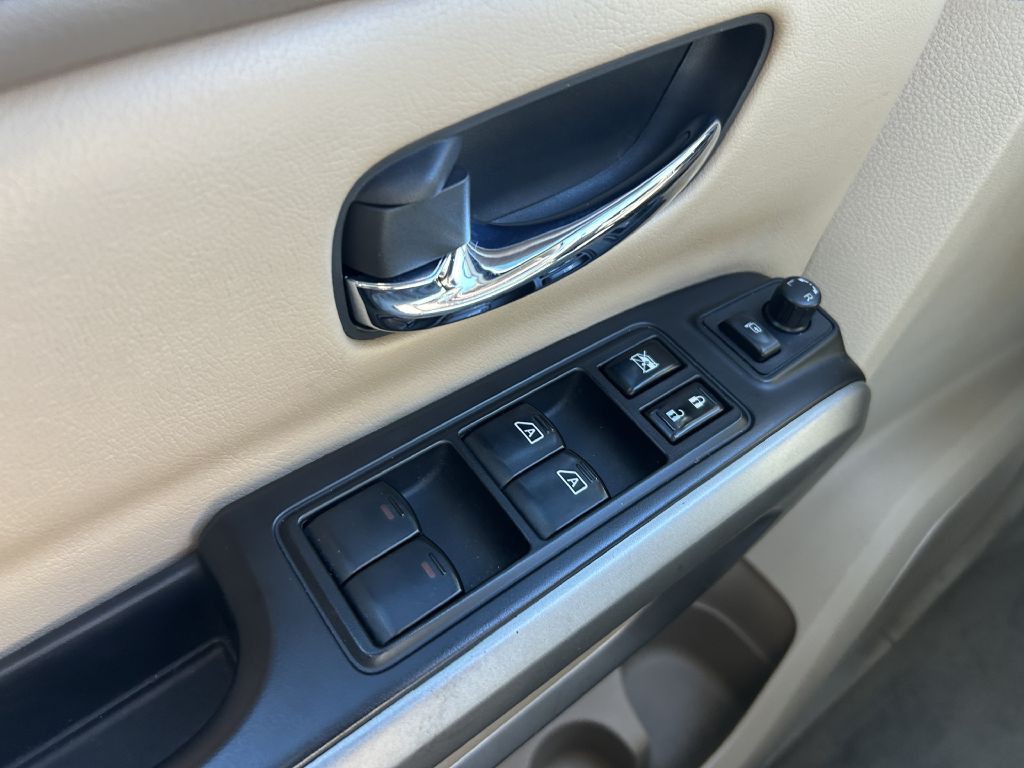 2015 Nissan Armada Image 7