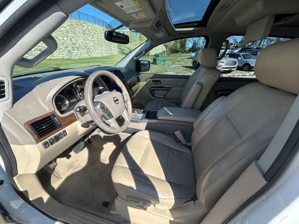 2015 Nissan Armada Image 9