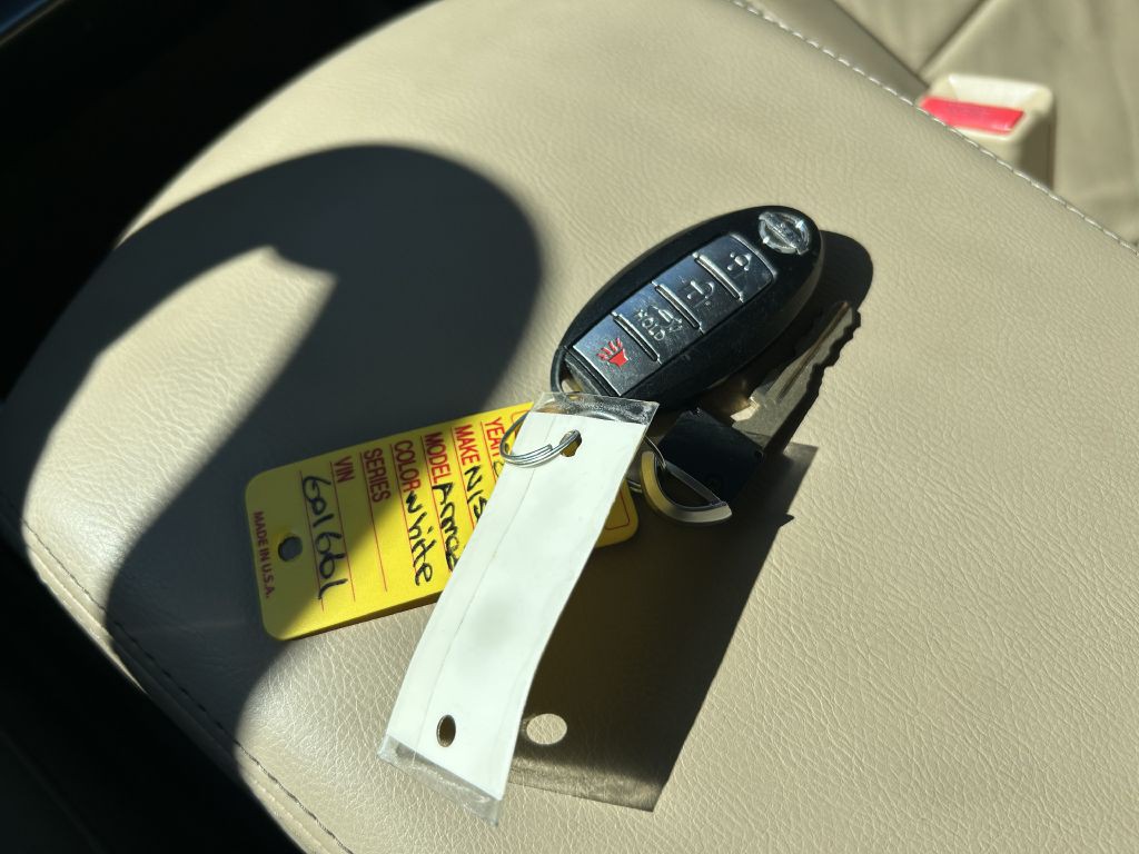 2015 Nissan Armada Image 27