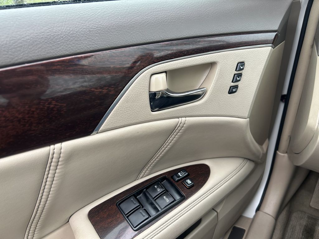 2008 Toyota Avalon Image 7