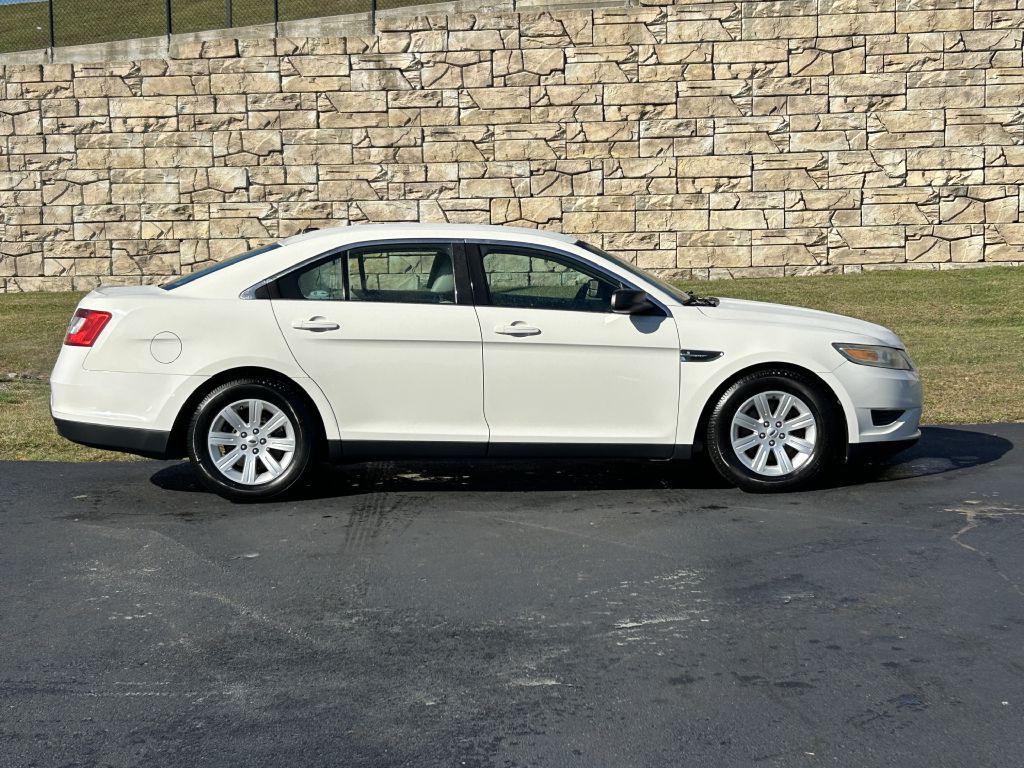 2012 Ford Taurus Image 3