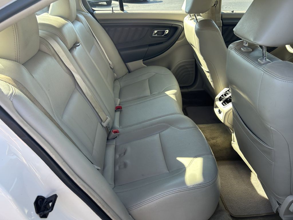 2012 Ford Taurus Image 12
