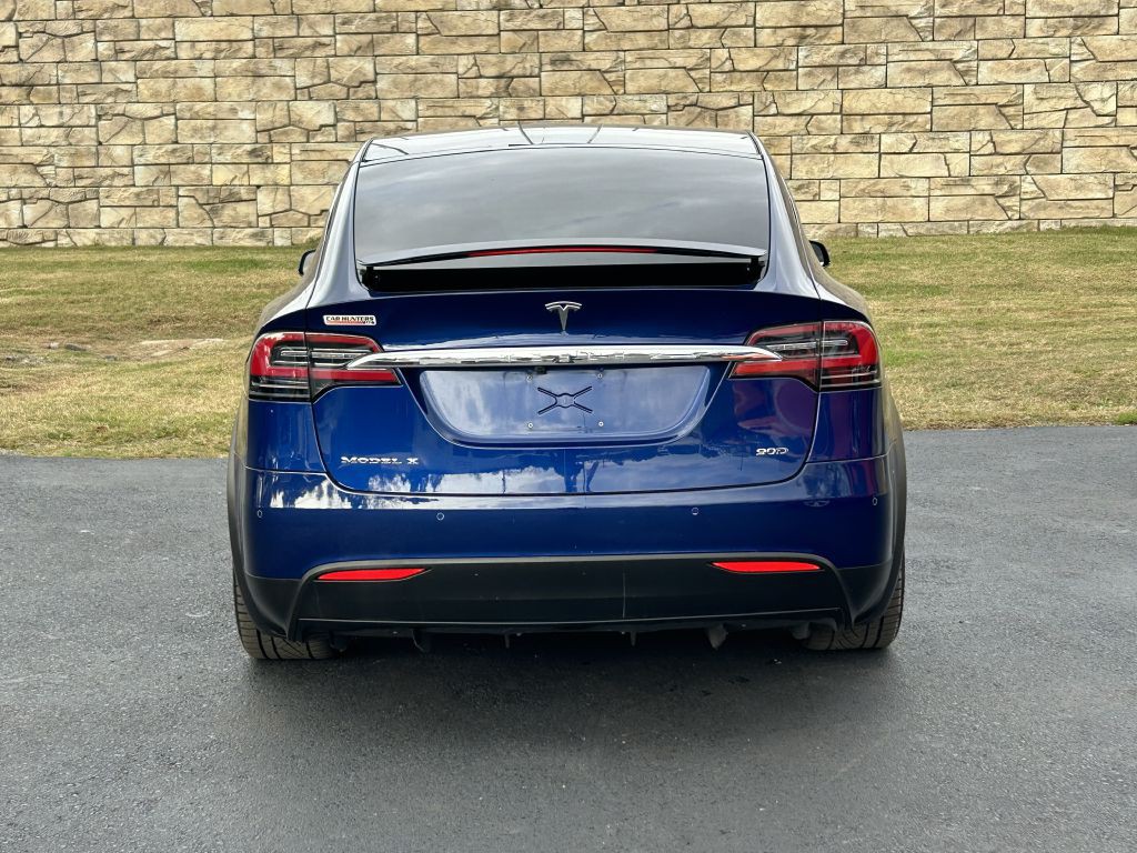 2016 Tesla Model X Image 5