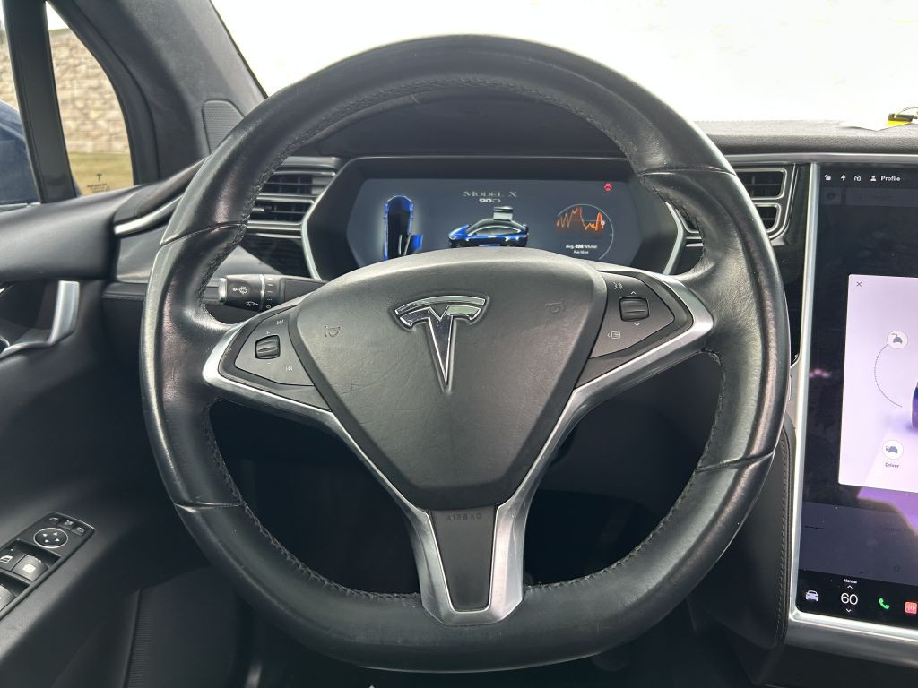 2016 Tesla Model X Image 19