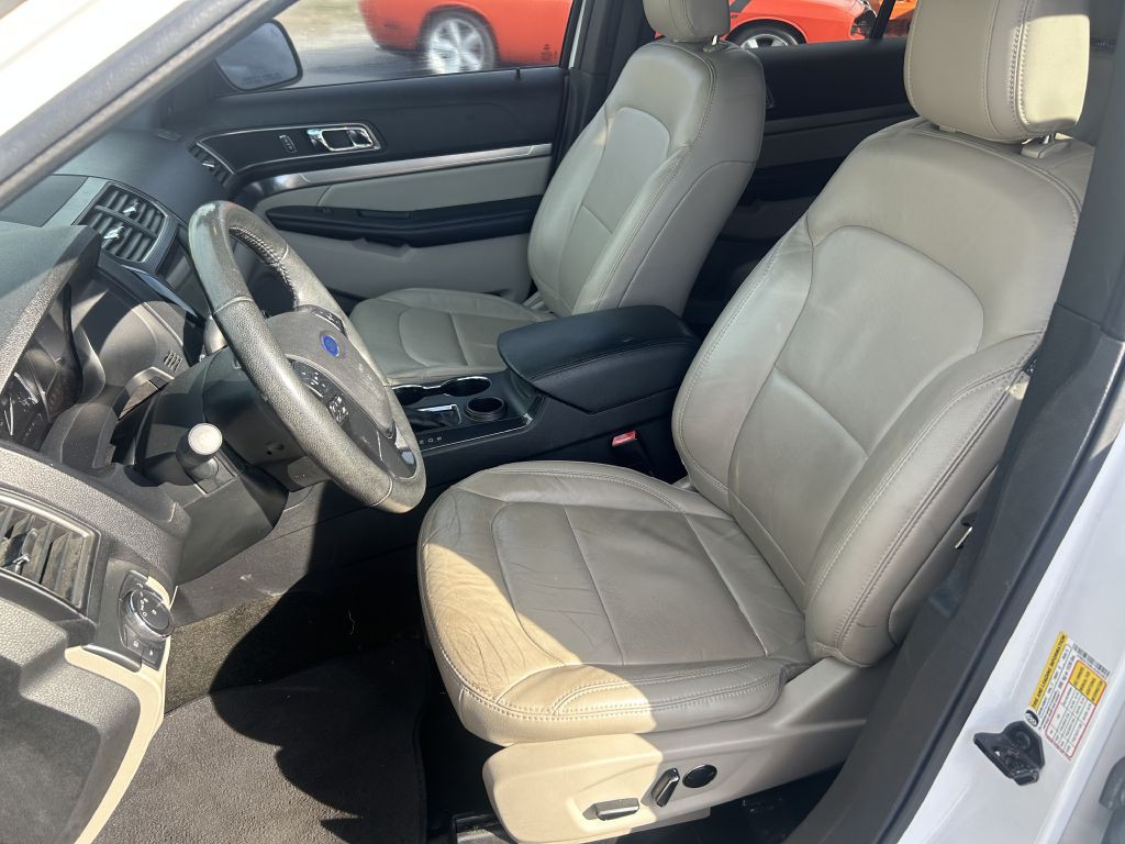 2018 Ford Explorer Image 8