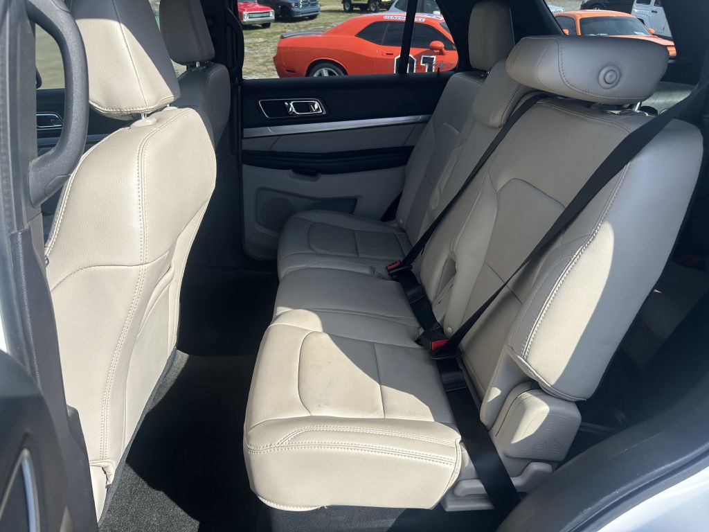 2018 Ford Explorer Image 11