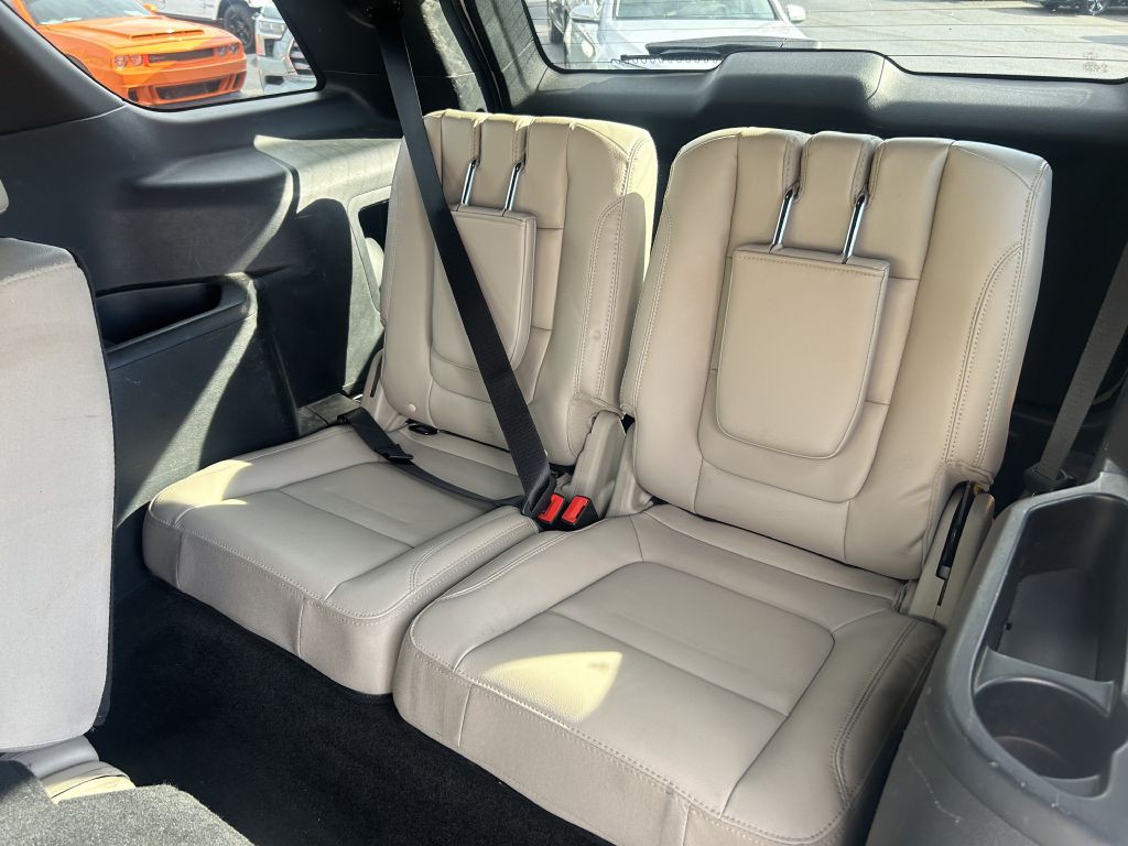 2018 Ford Explorer Image 12
