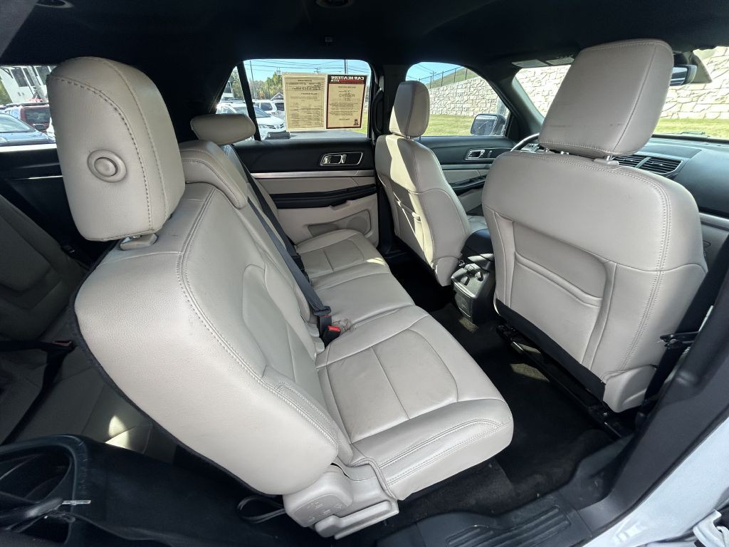 2018 Ford Explorer Image 15