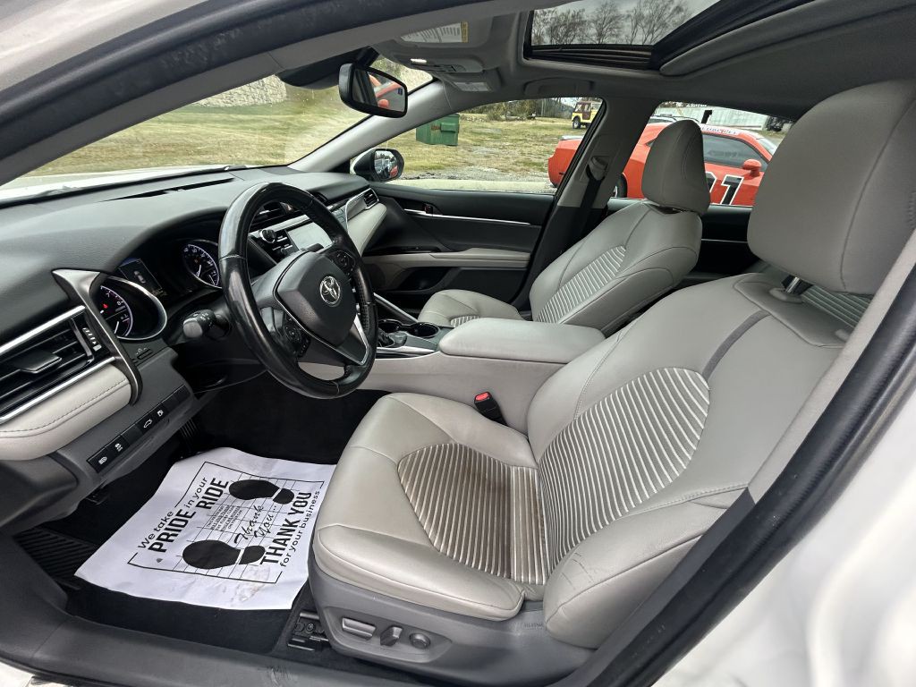 2018 Toyota Camry Image 10